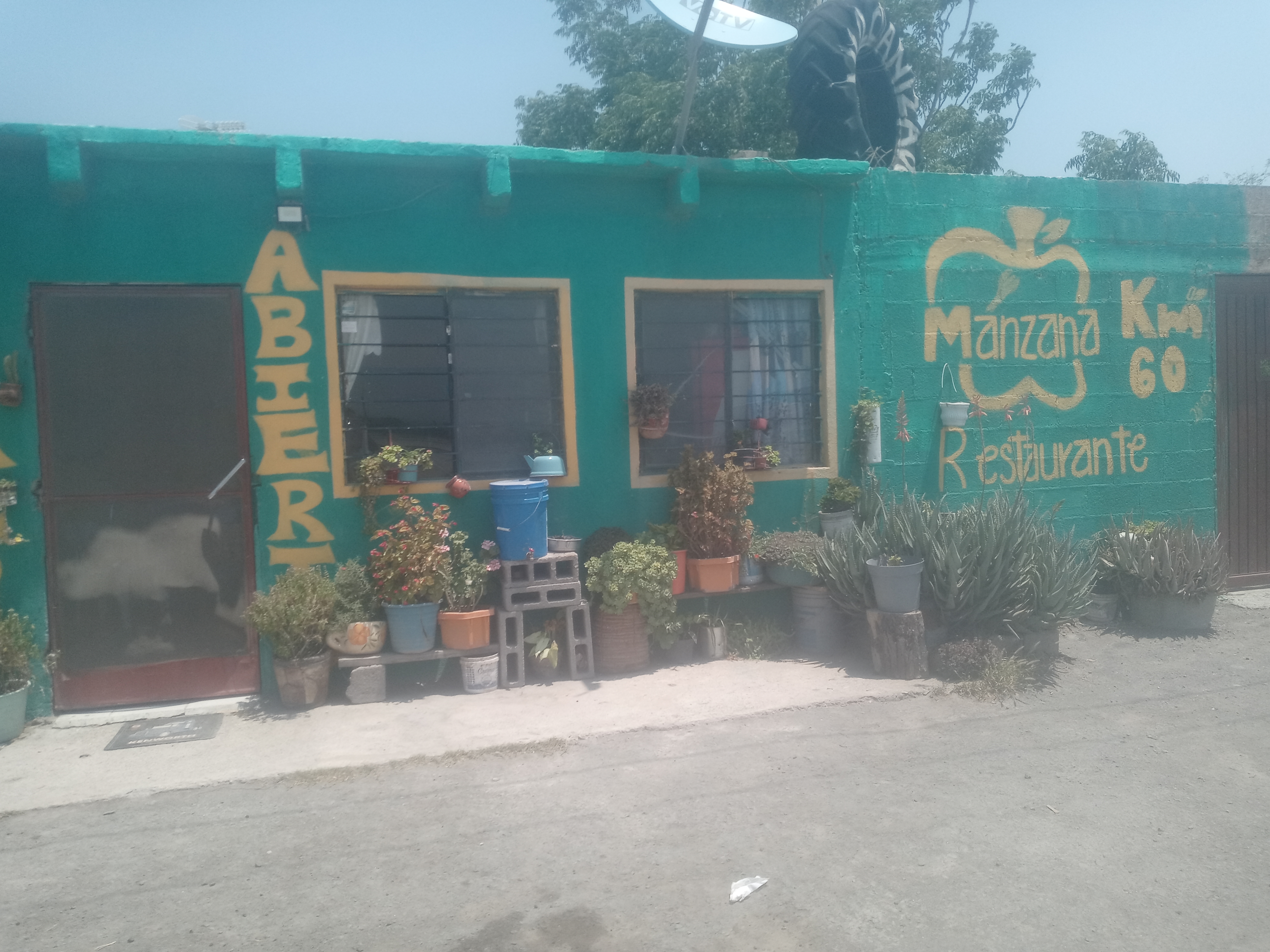 Restaurante la manzana image 1