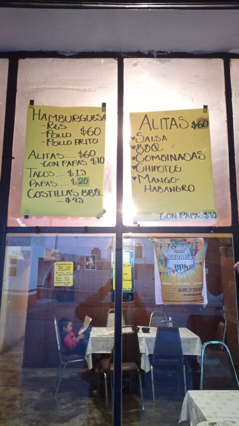 Tacos y hamburguesas chalupon image 2