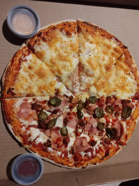 PIZZAS Y MÁS... image 6