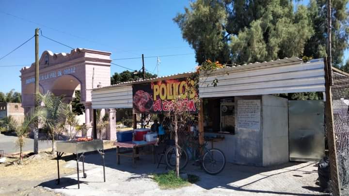 Antojitos la paz image 1