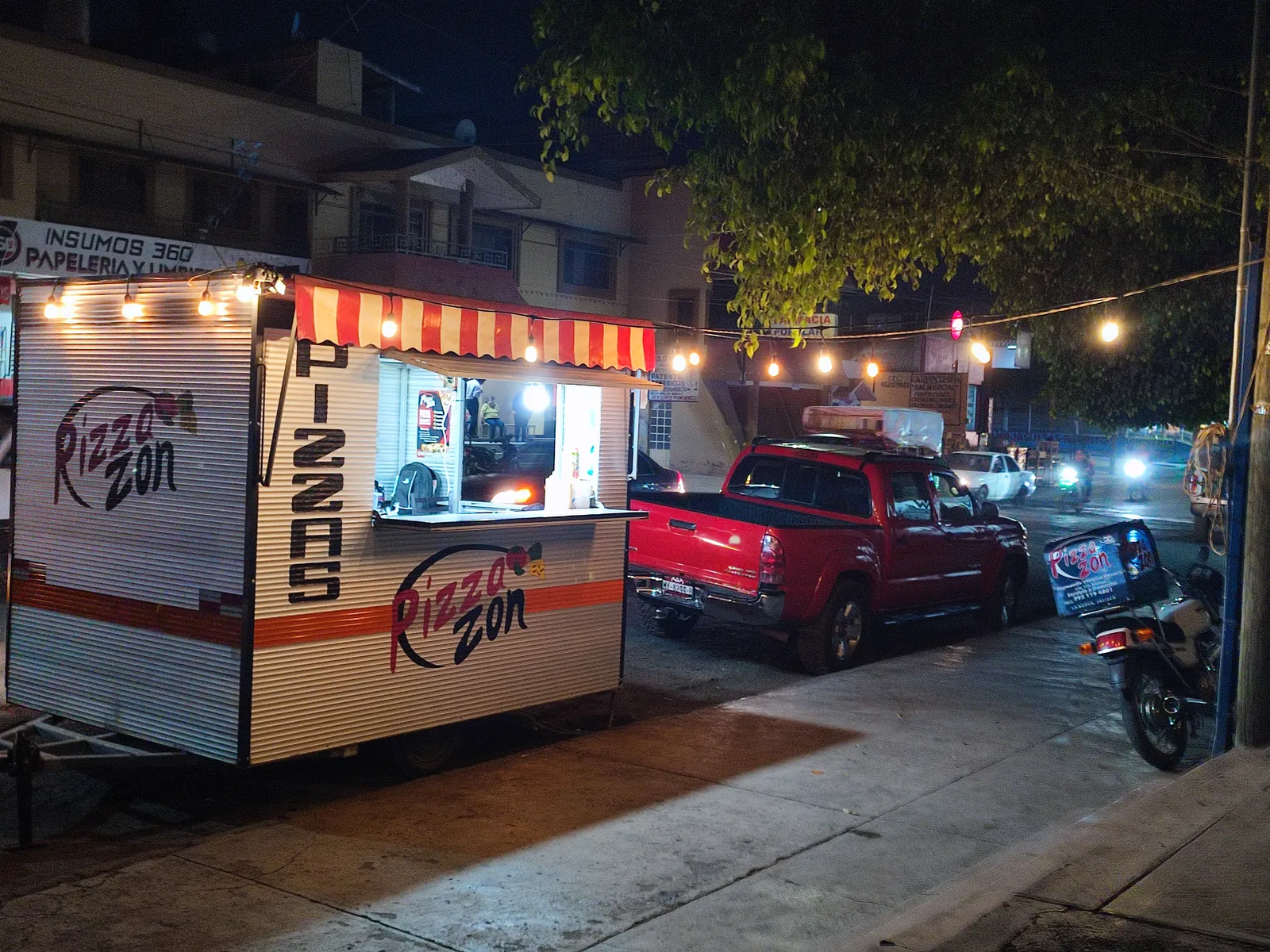 Pizza Zon image 9