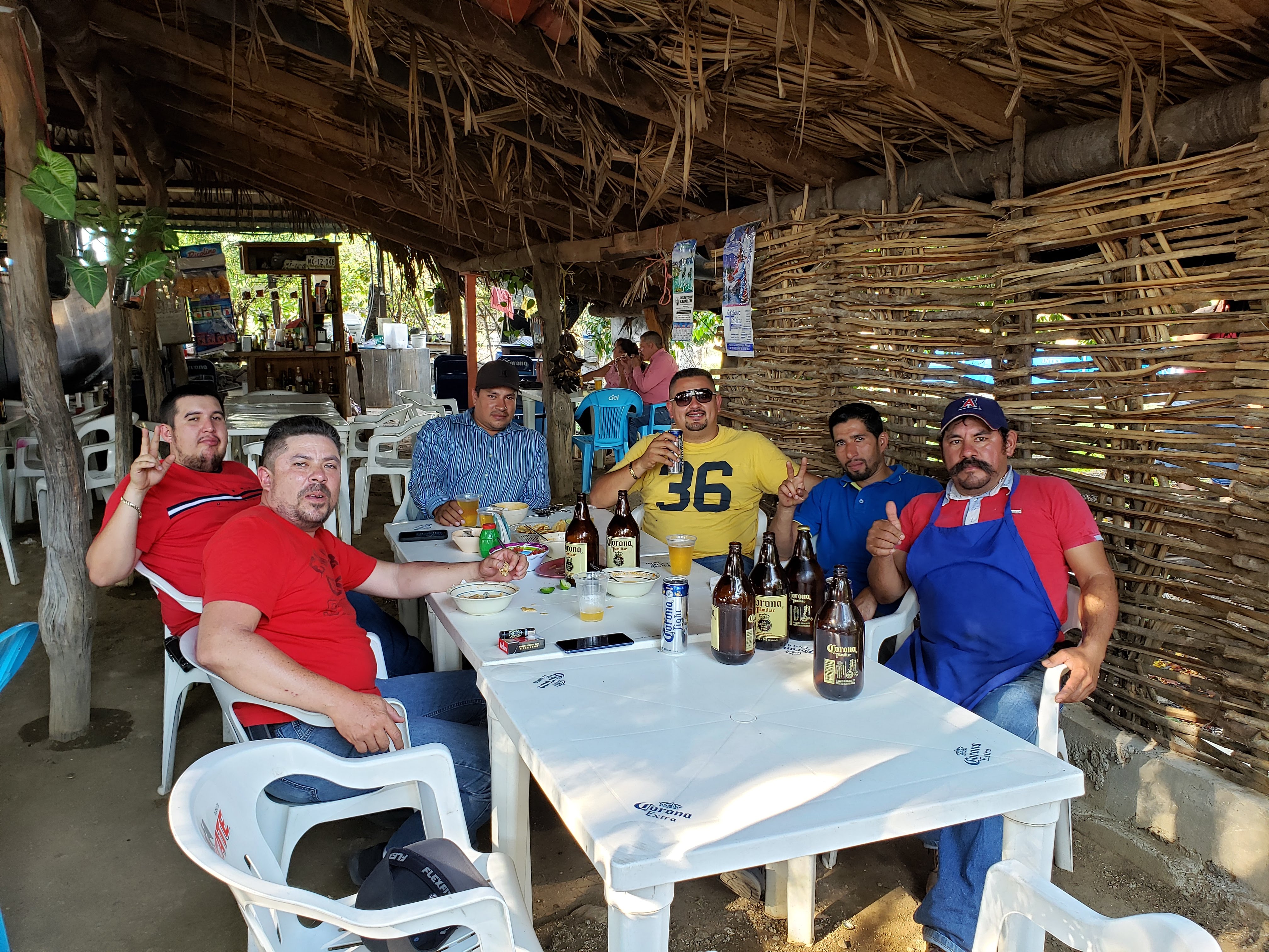 Mariscos "El Primo" image 1