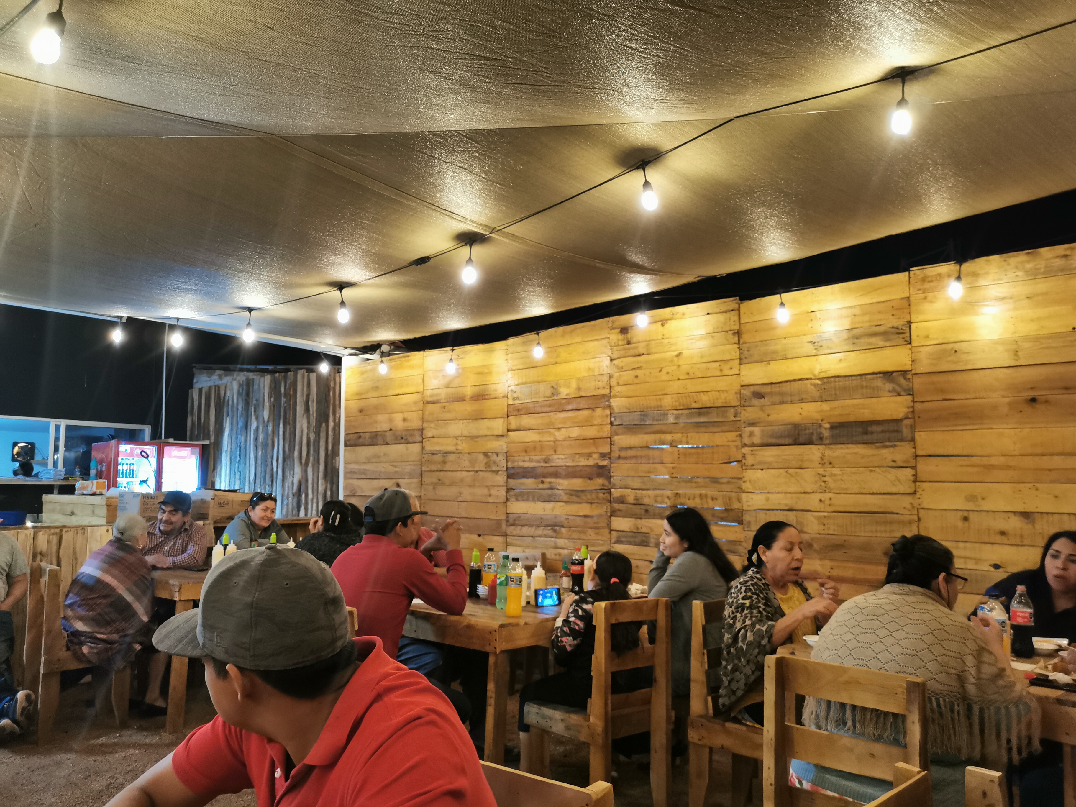 Chepe's Sushi y Hamburguesas image 1