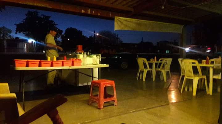 HOT DOGS Joel's image 9