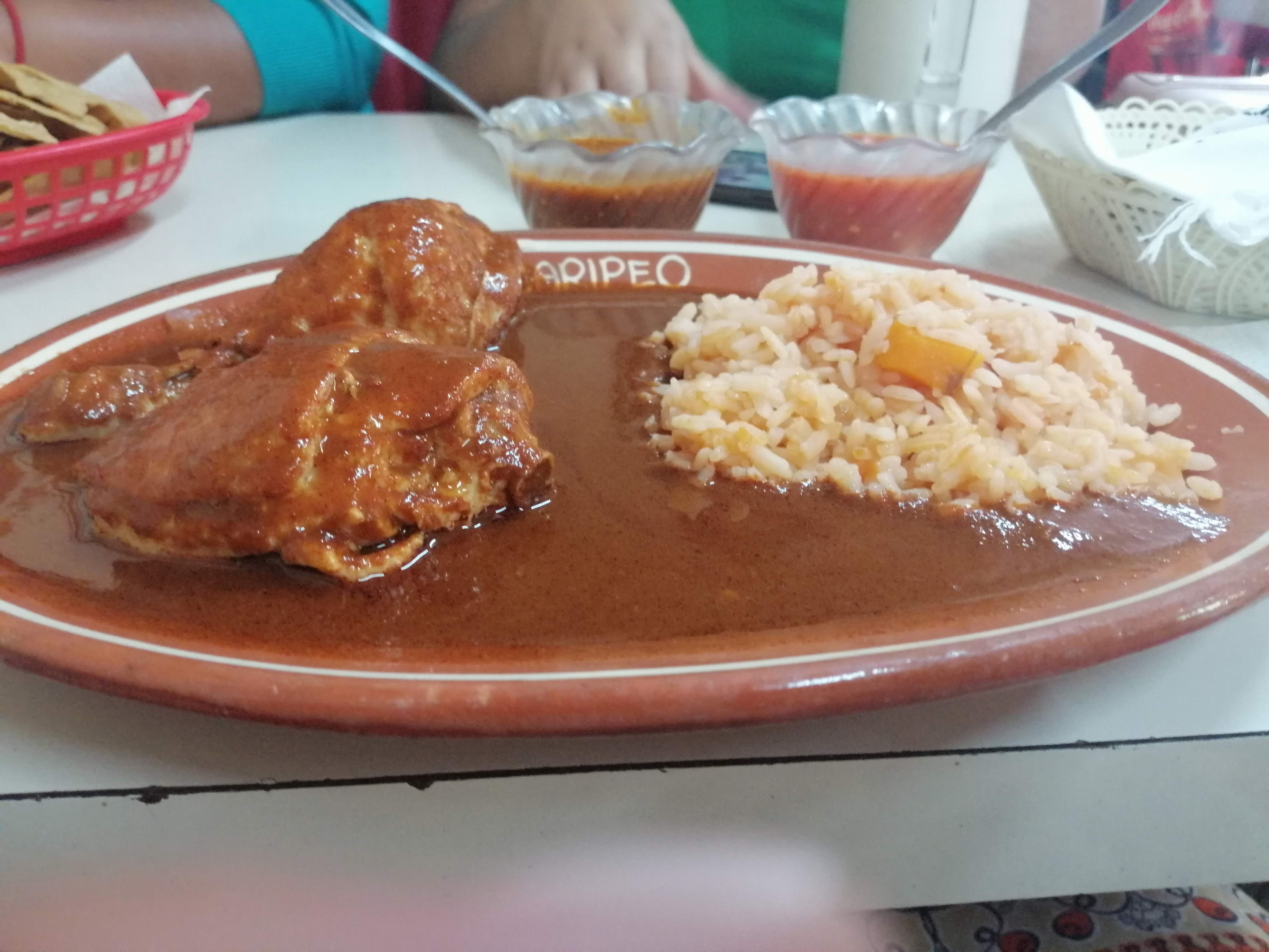 Pollos Rostisados EL JARIPEO. image 2