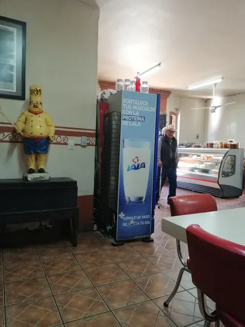 Pollos Rostisados EL JARIPEO. image 7