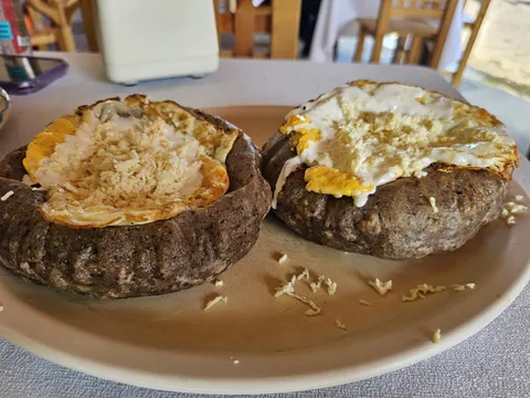 Antojitos LA Casa image 3