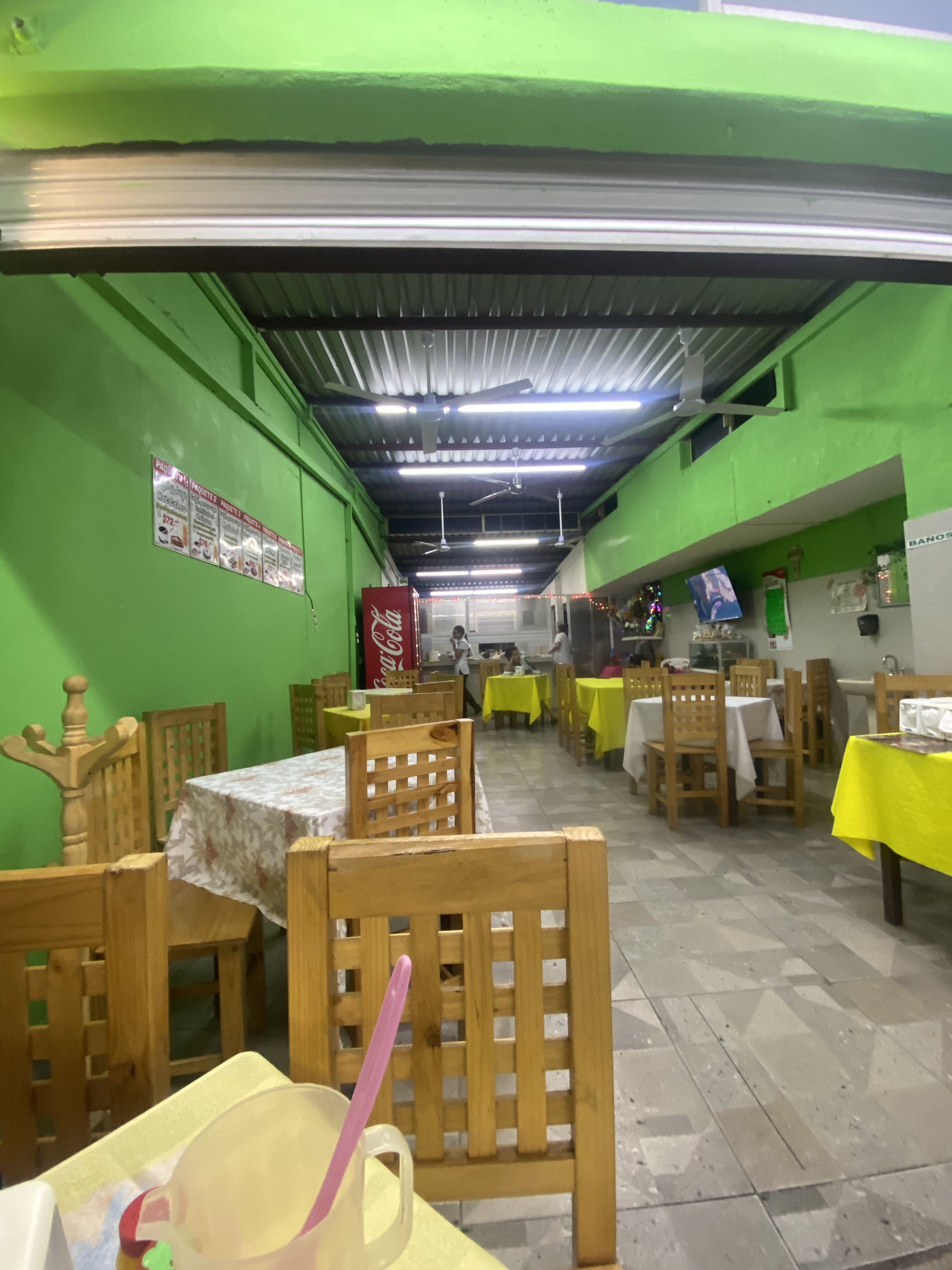 Antojitos LA Casa image 5