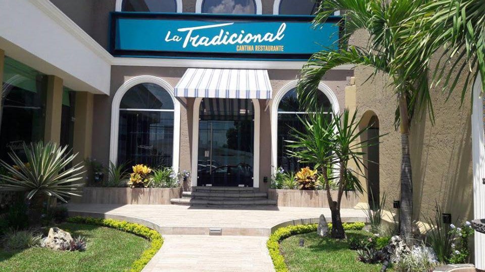 La Tradicional brasa y fuego image 1