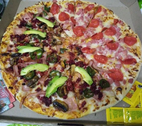 Pizzas Allison image 1