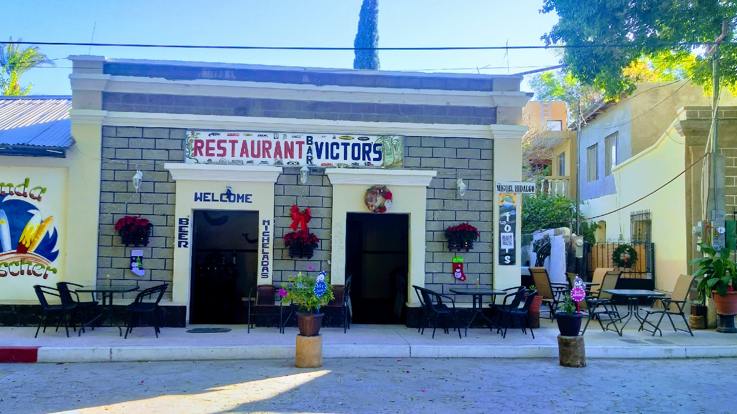 Restaurant bar victors image 1