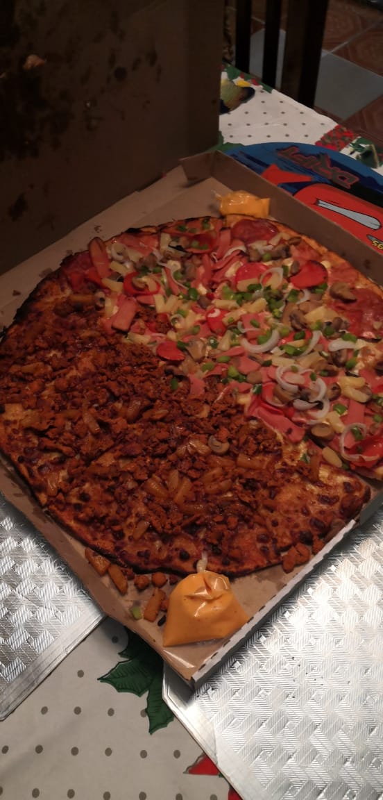 Tiki's Pizza image 2