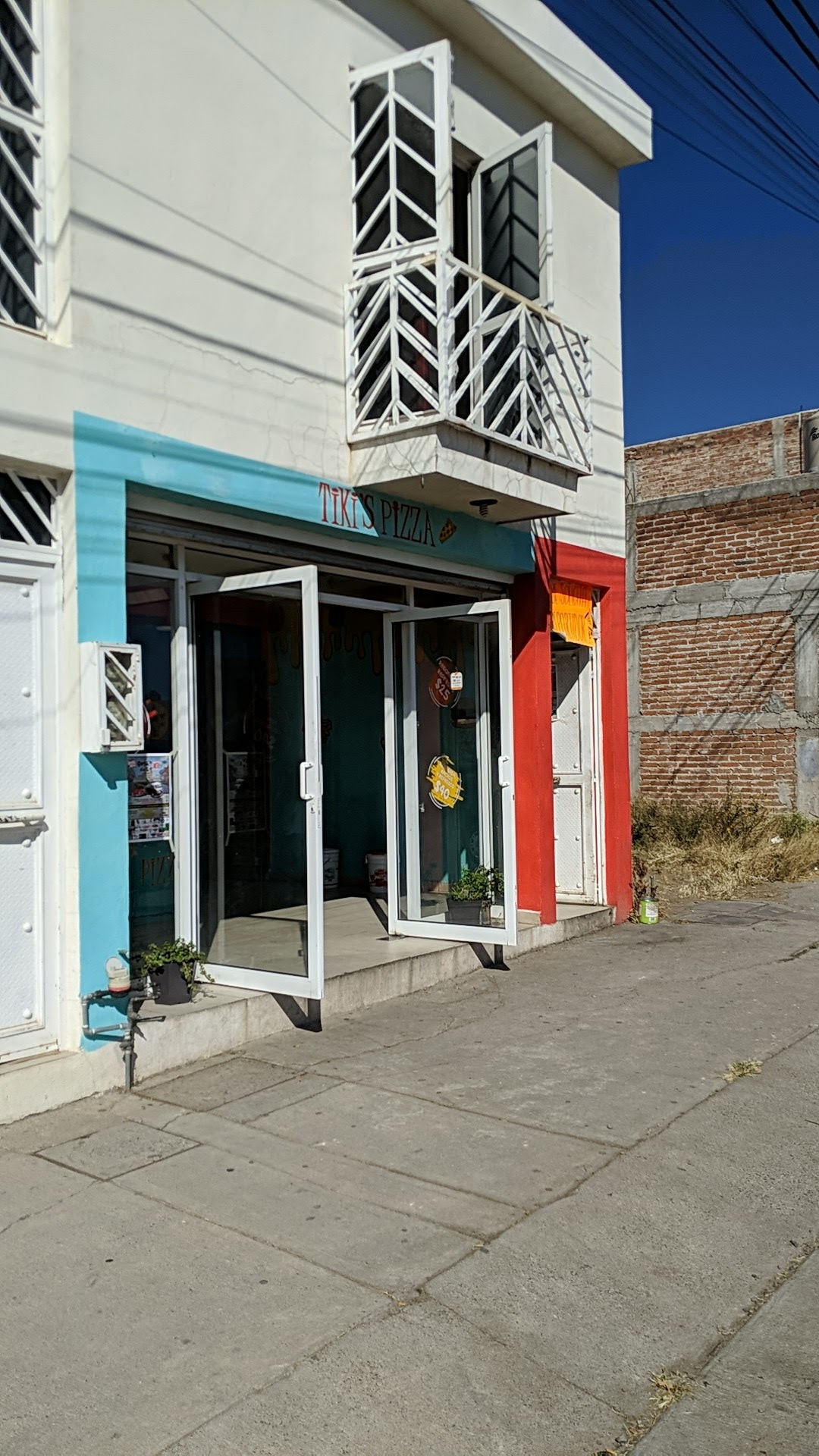 Tiki's Pizza image 3