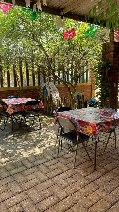 Comedor naxhielii image 1
