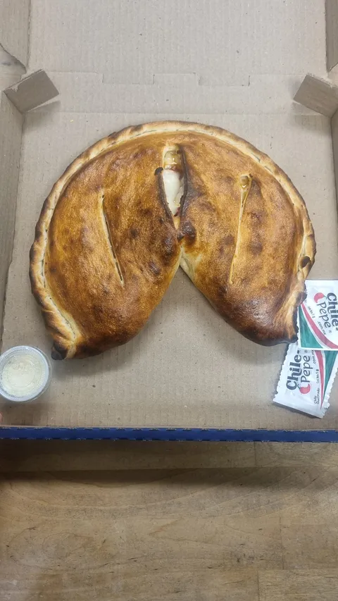 Becerras pizza 2 image 3