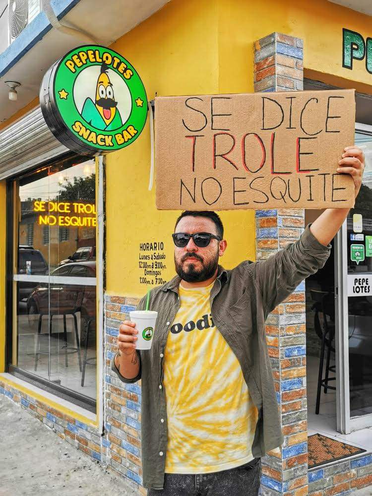 TROLES Y ELOTES "ELY" image 1