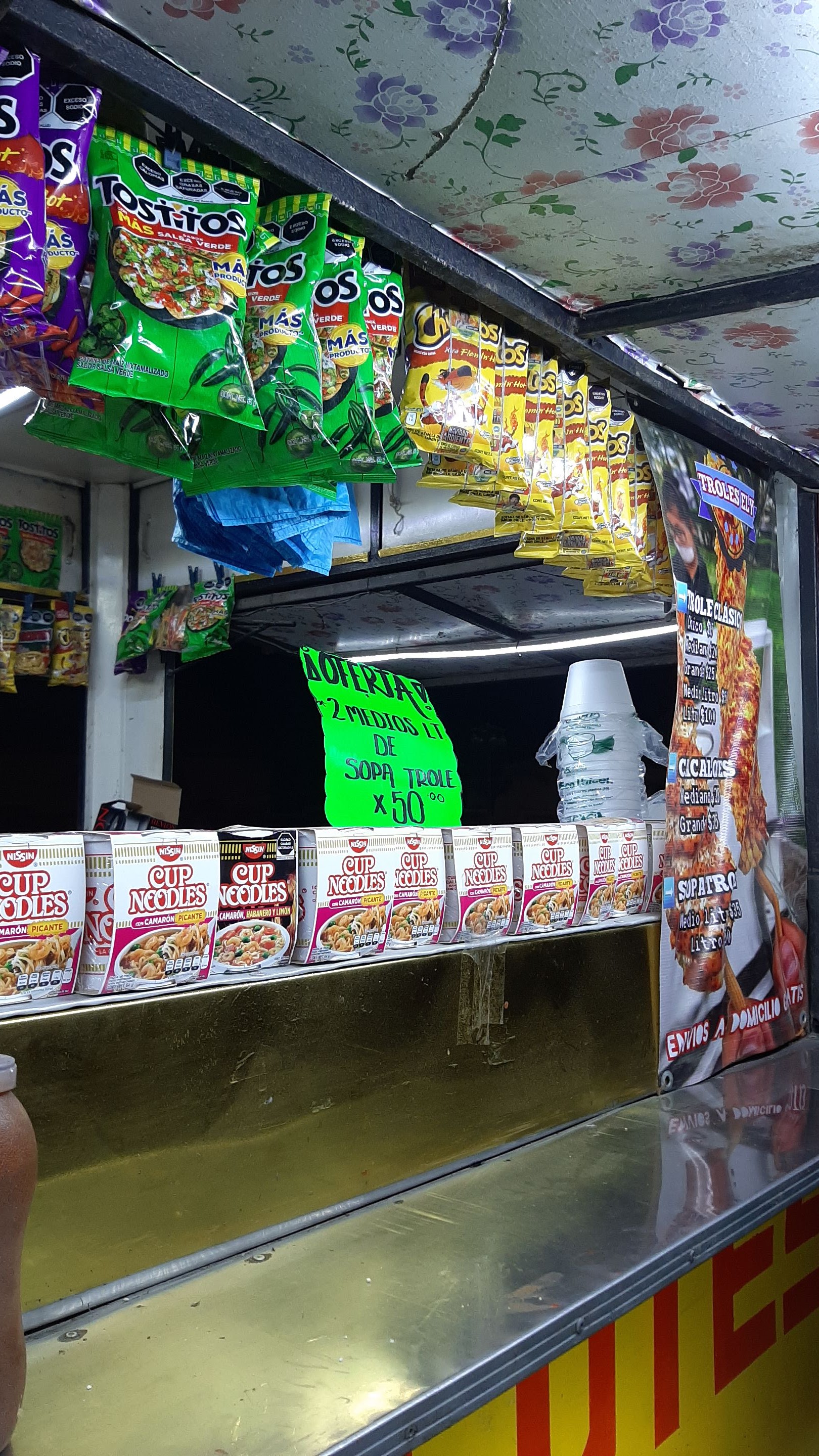 TROLES Y ELOTES "ELY" image 4