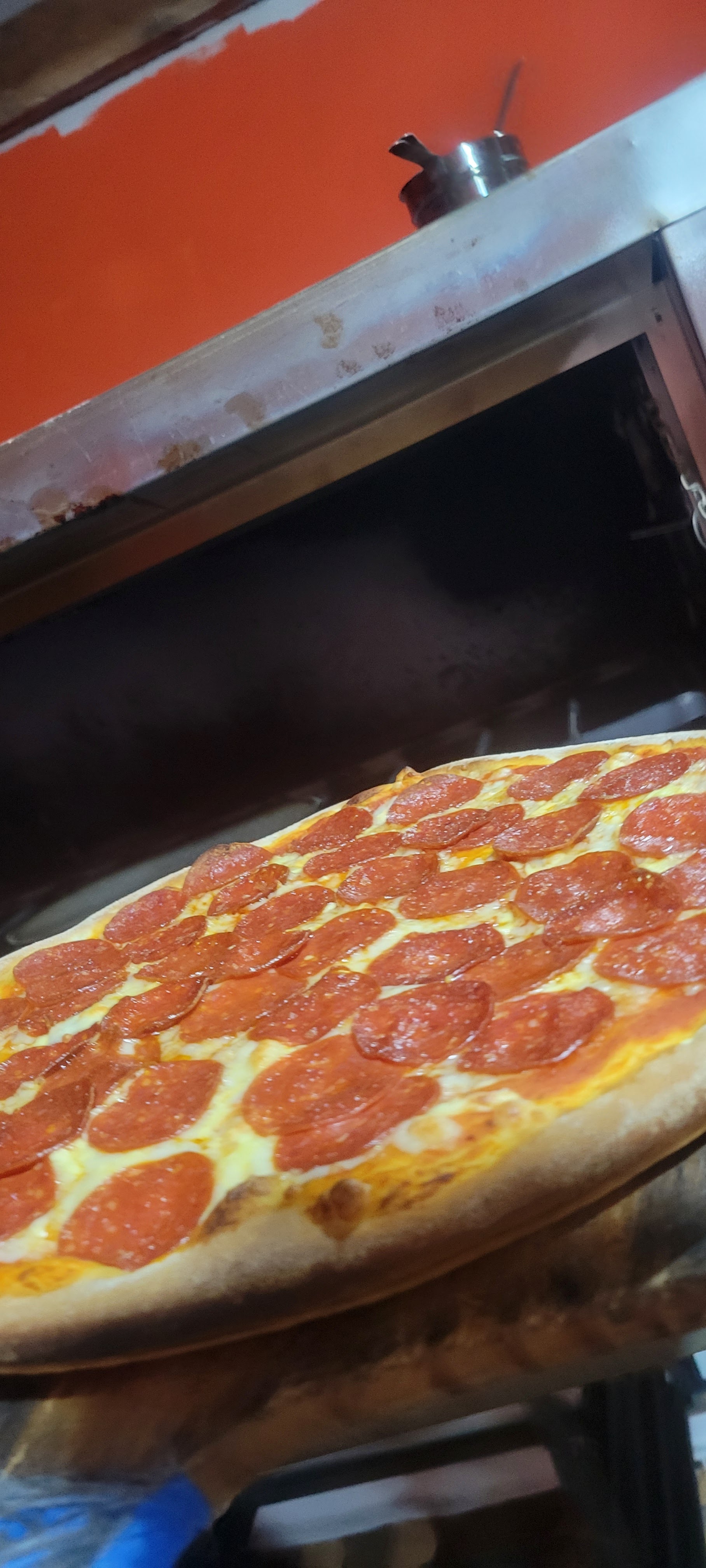 California's Pizzas image 8