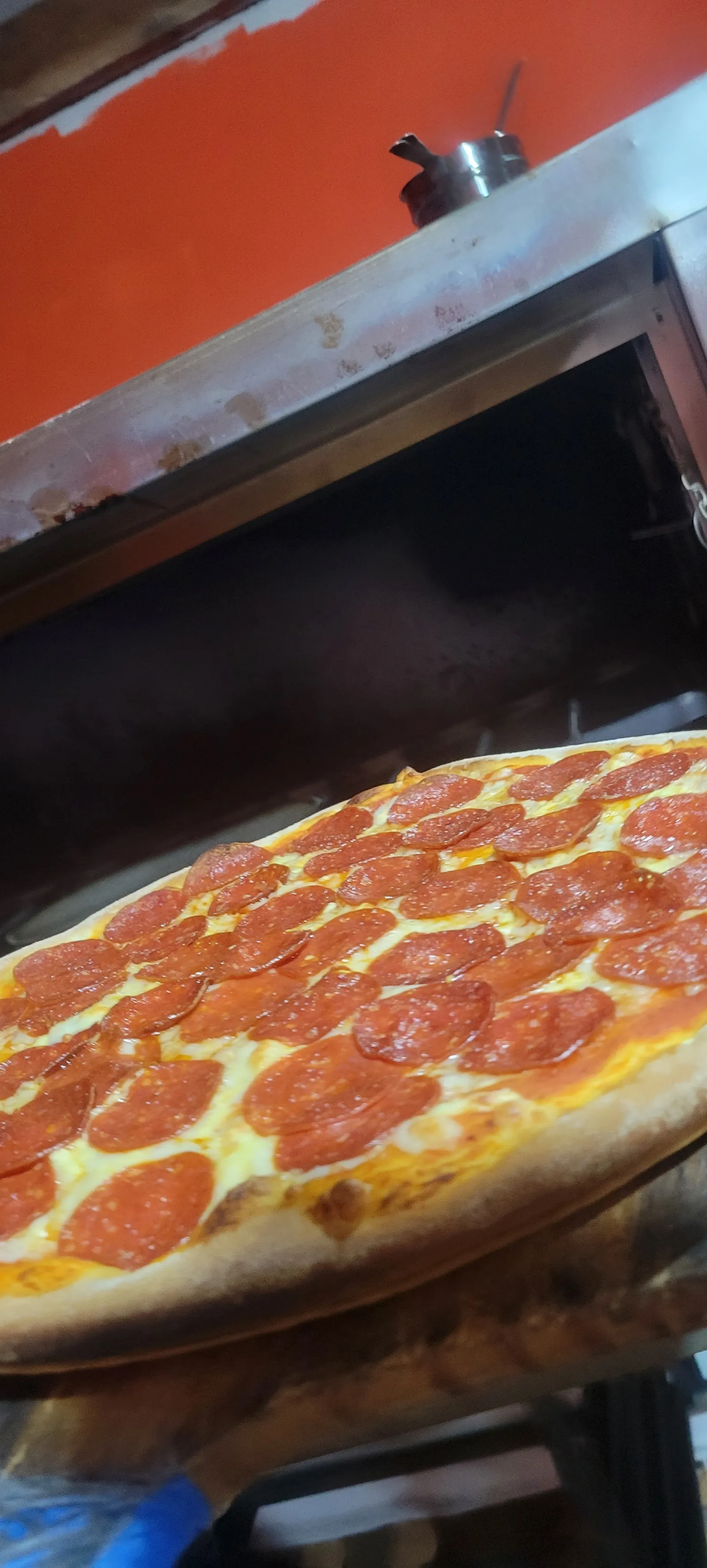 California's Pizzas image 8