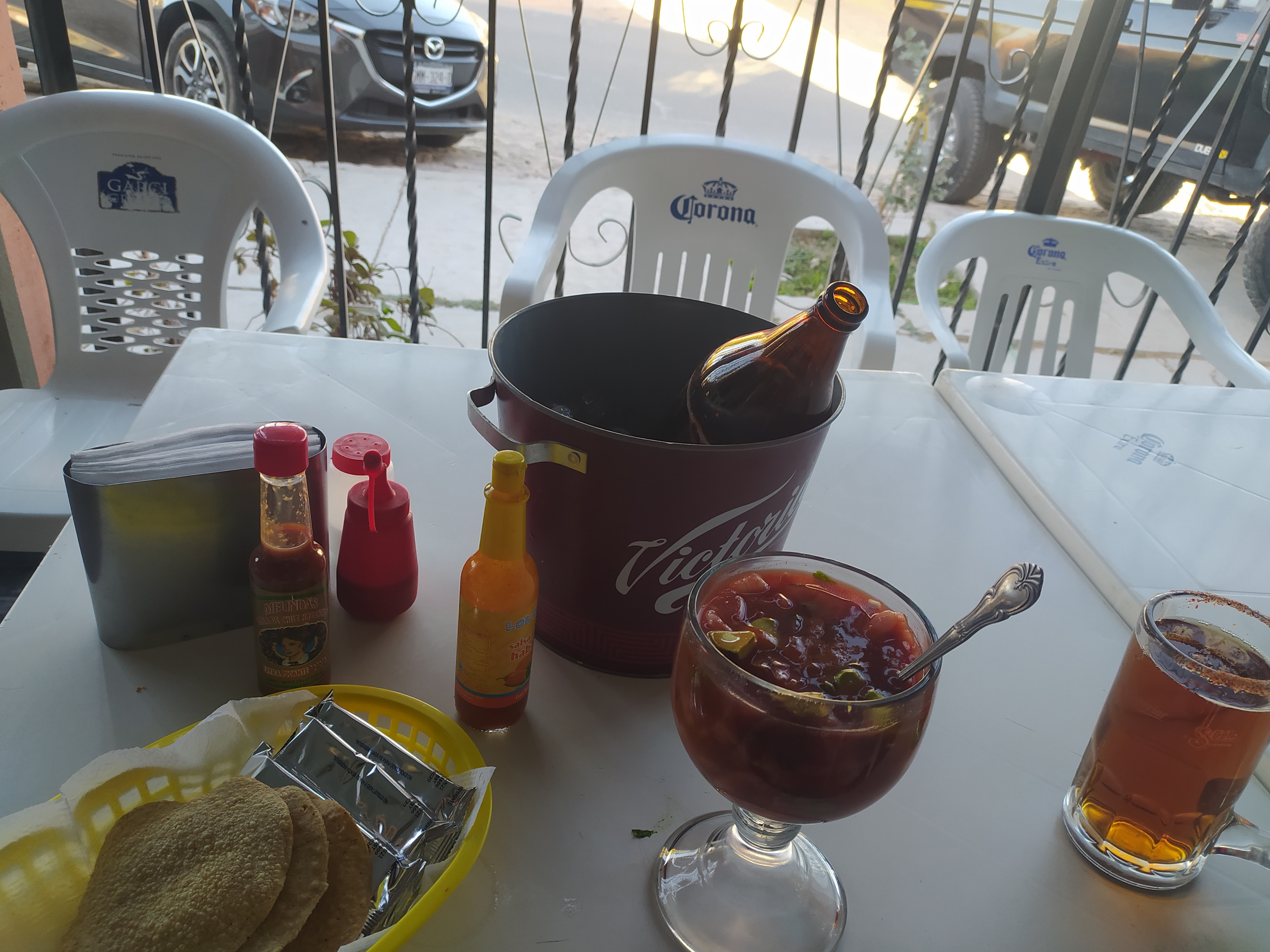 Agasajos Bar image 3