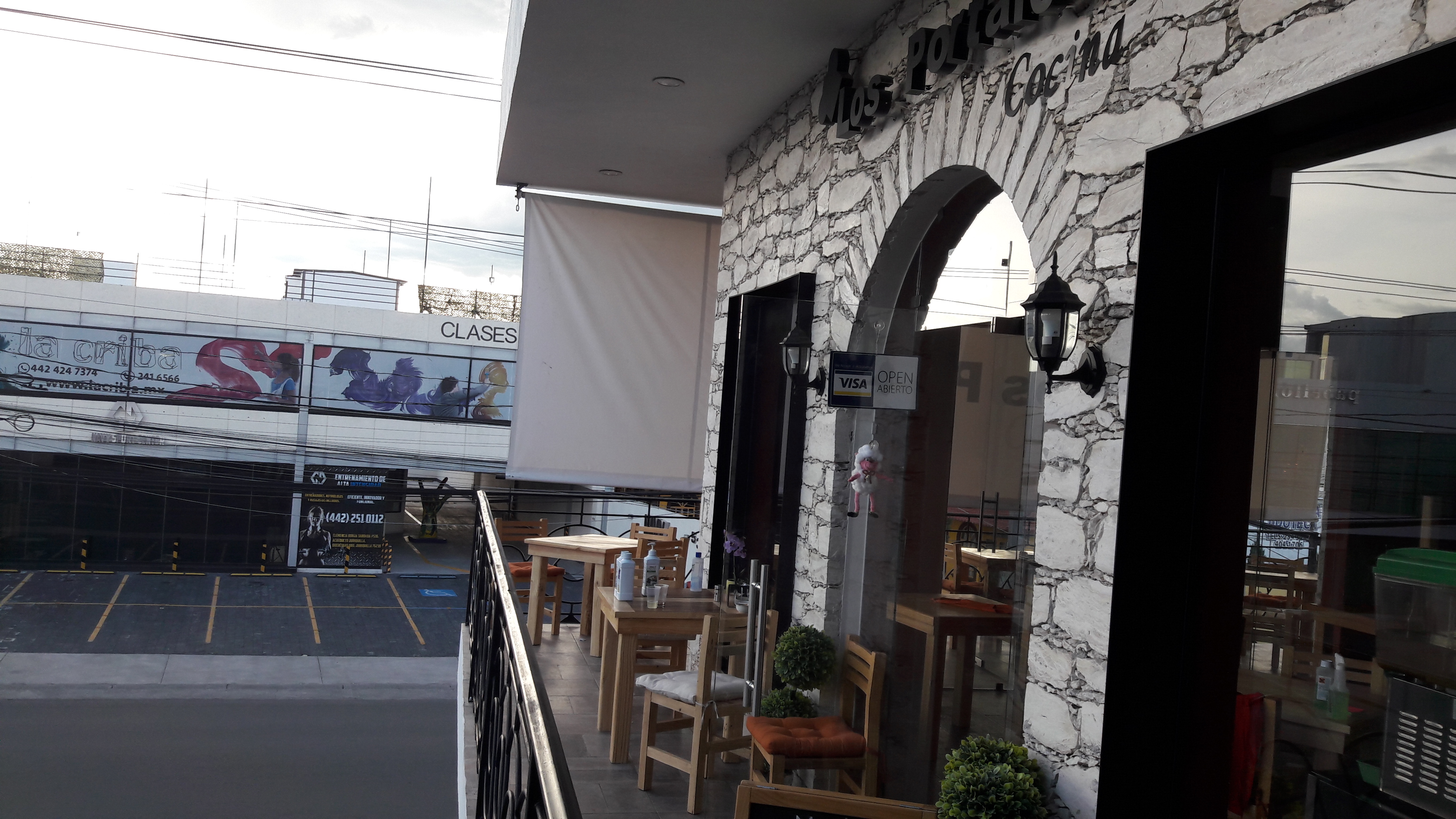 Los Portales image 6