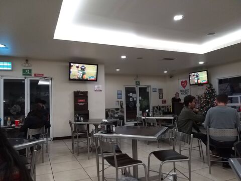 Tacos El Pata image 3