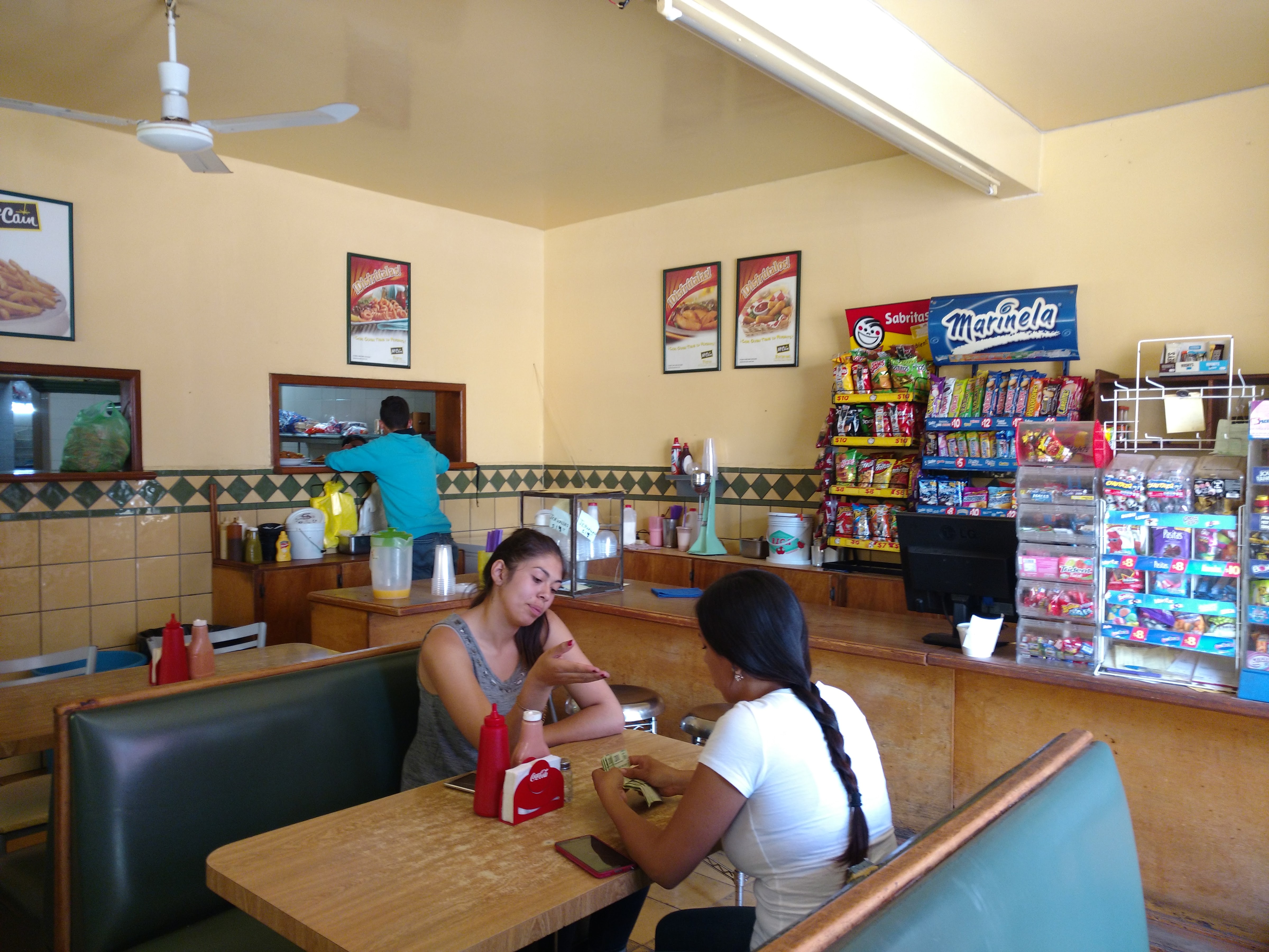 *Leovis Café* RESTAURANT image 1