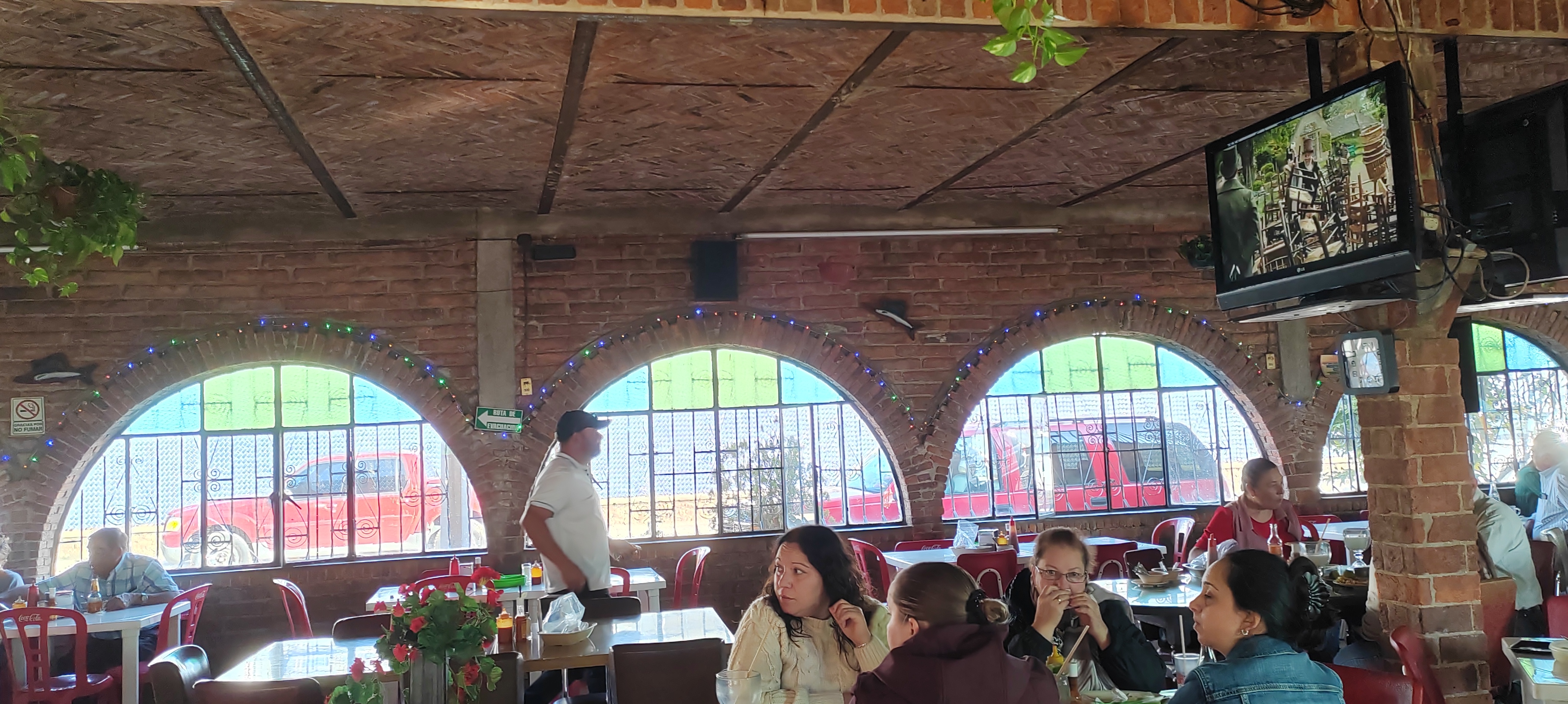 Mariscos El Oasis image 7