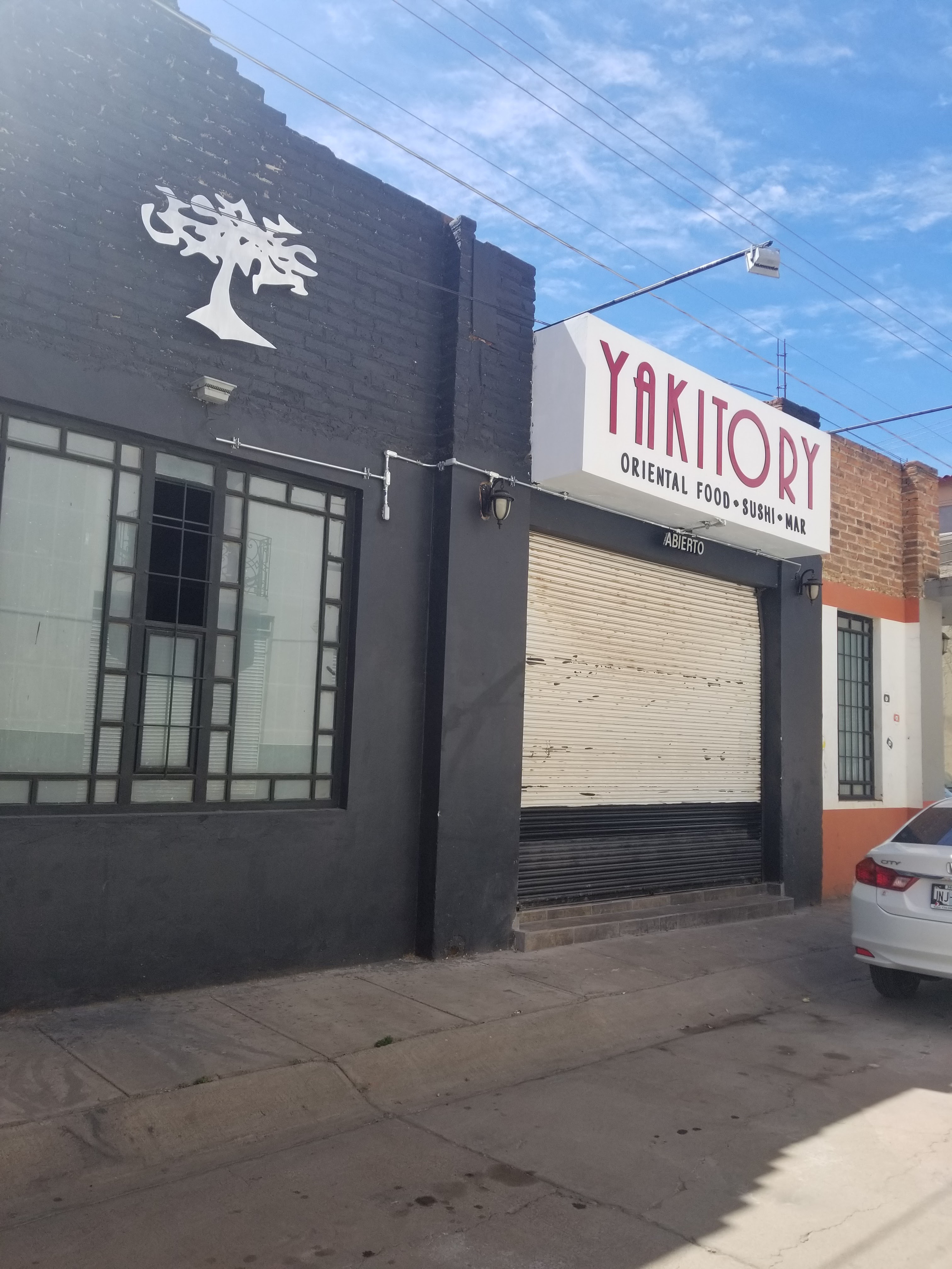 SUSHI YAKITORY CAPILLA DE GUADALUPE image 1