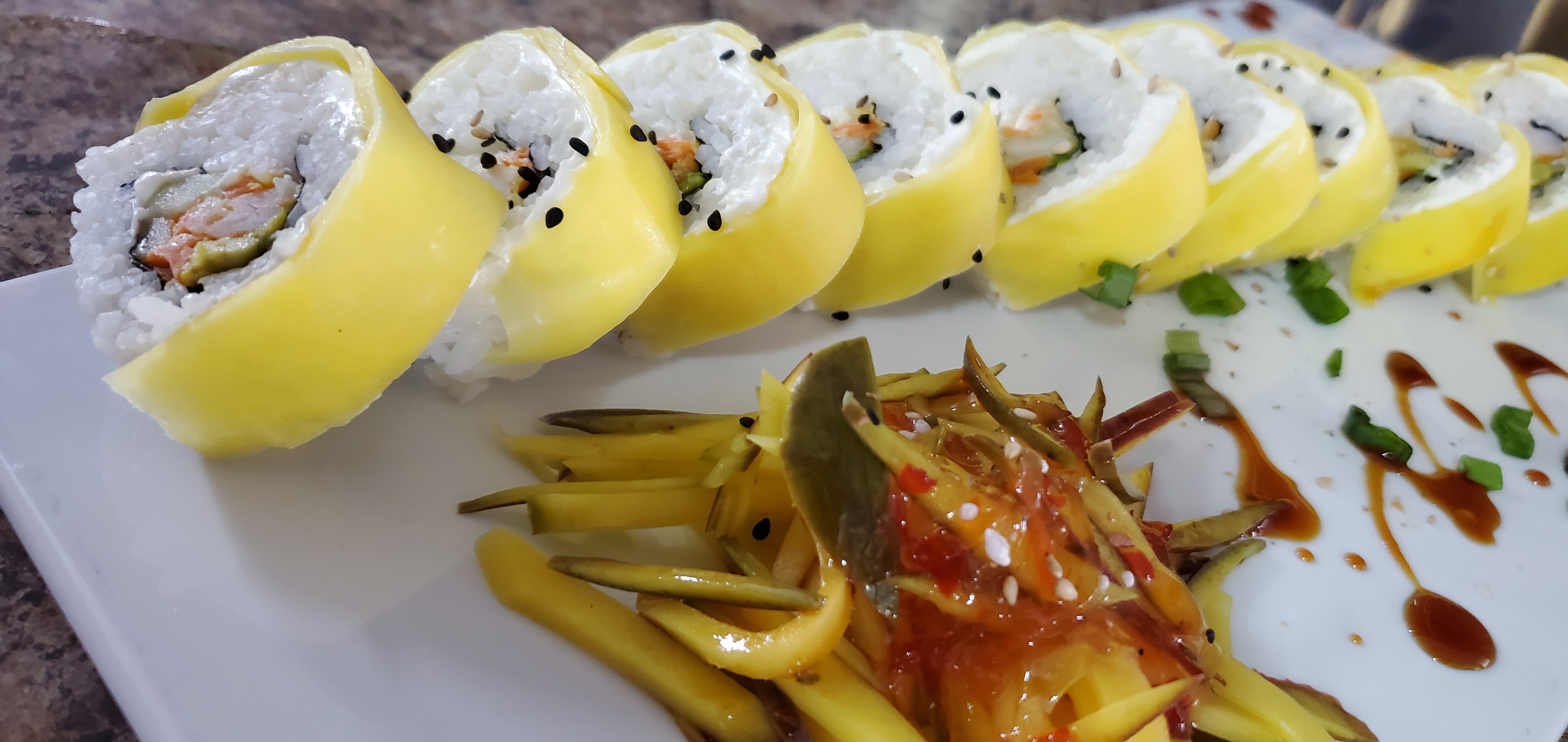 SUSHI YAKITORY CAPILLA DE GUADALUPE image 2