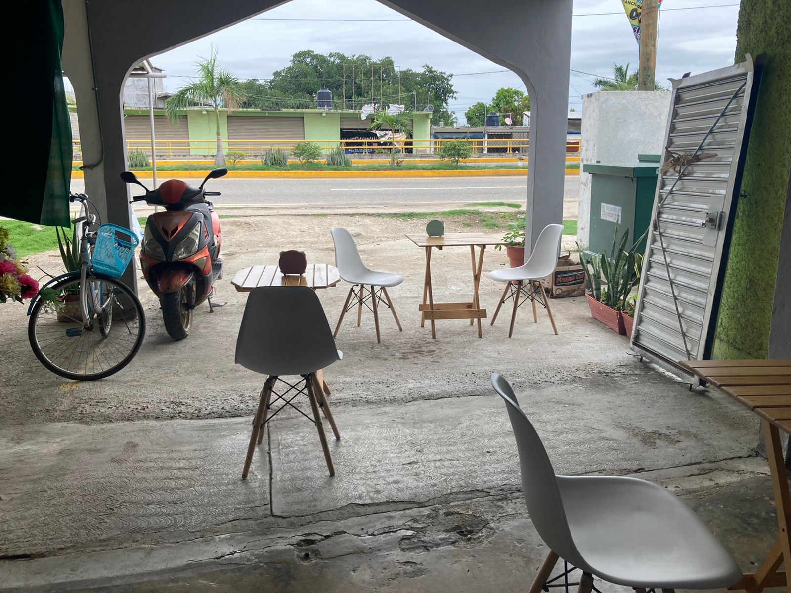 La lonchería image 5