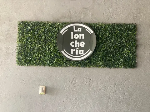 La lonchería image 8