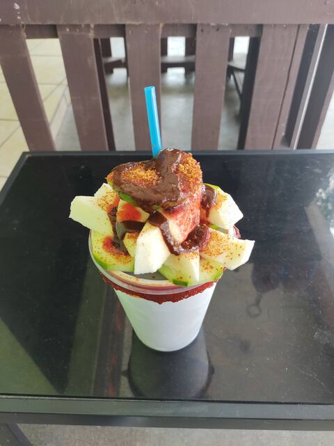 Micheladas, alitas Y Boneless "la Güera" image 2