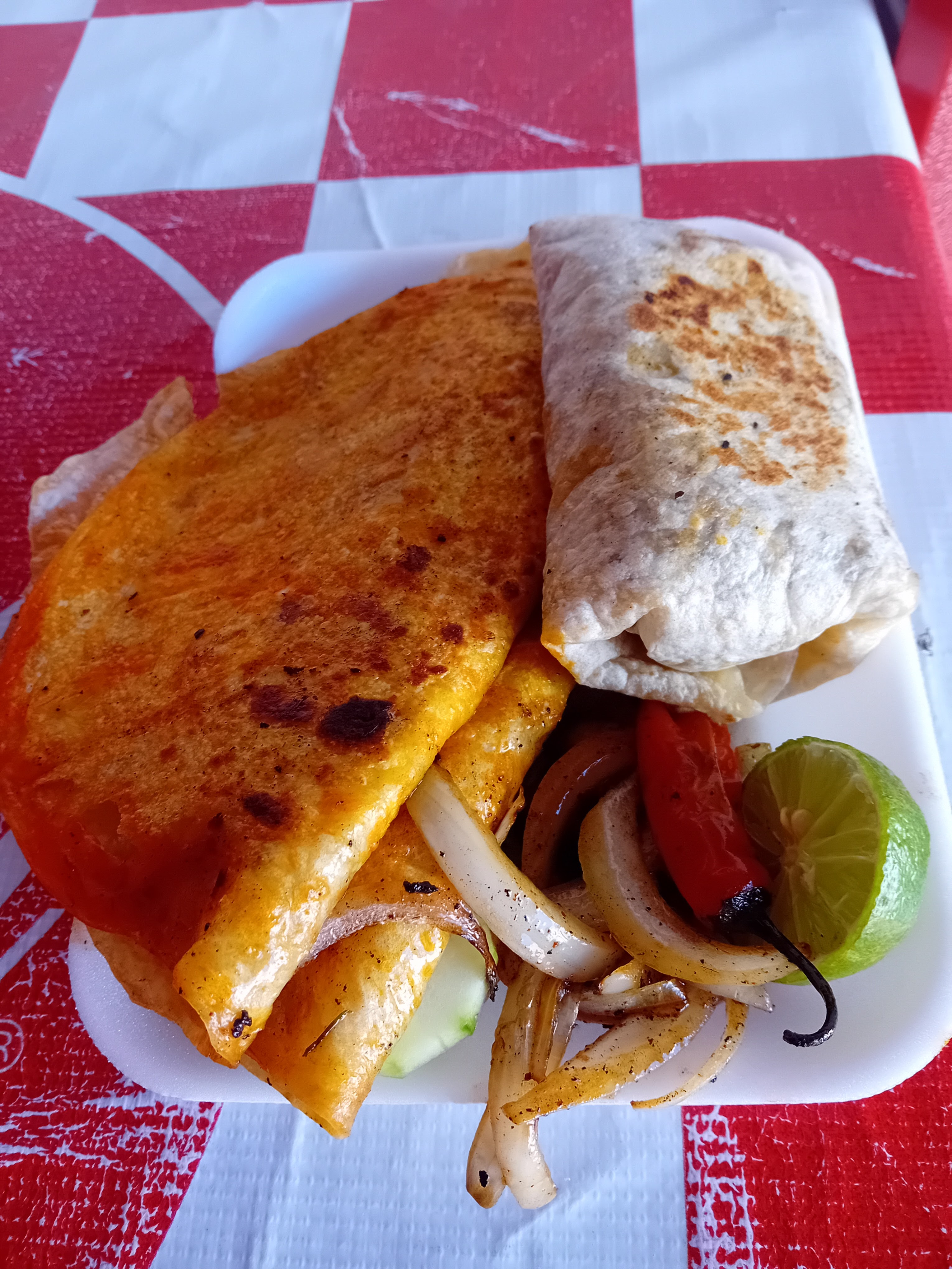 Taqueria El Chaparrito image 9