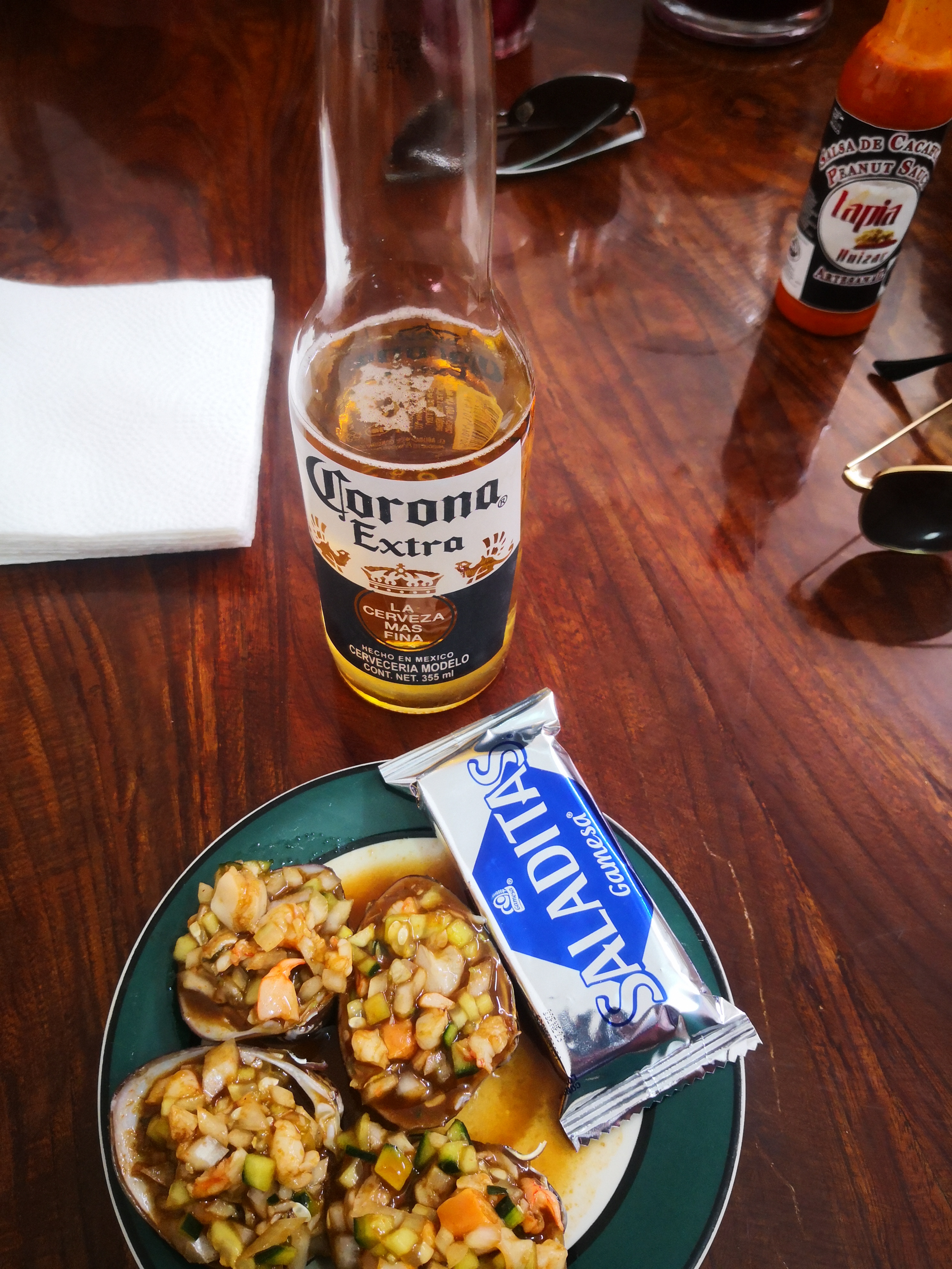 Pescadería y cevichería La Barca image 10