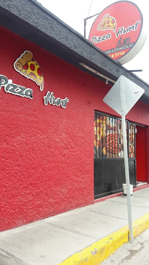 Pizzas Hunt image 3