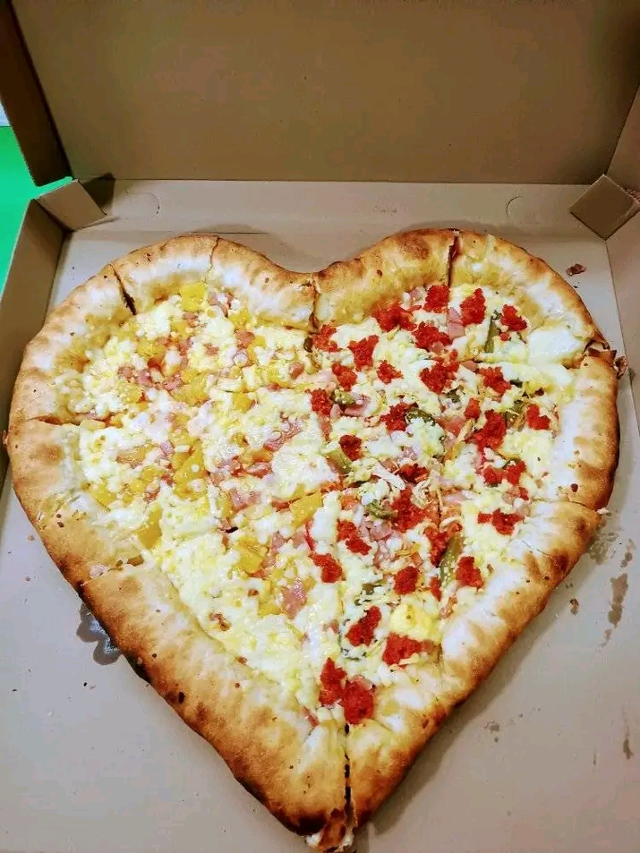 "Gutierrez"Pizzas image 7