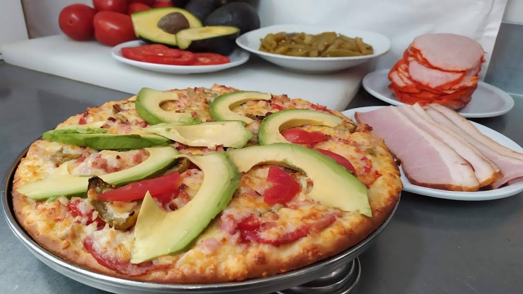 Charly Pizza Cupido Los héroes Chalco image 2