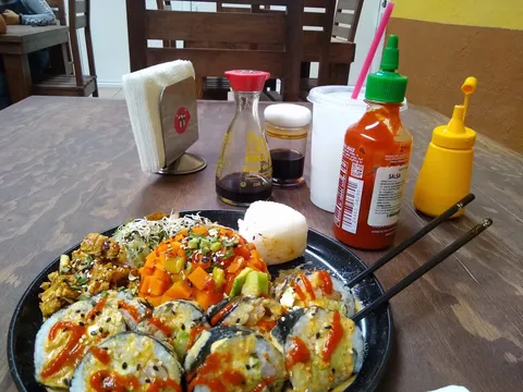 Sushi Pingüinos image 3