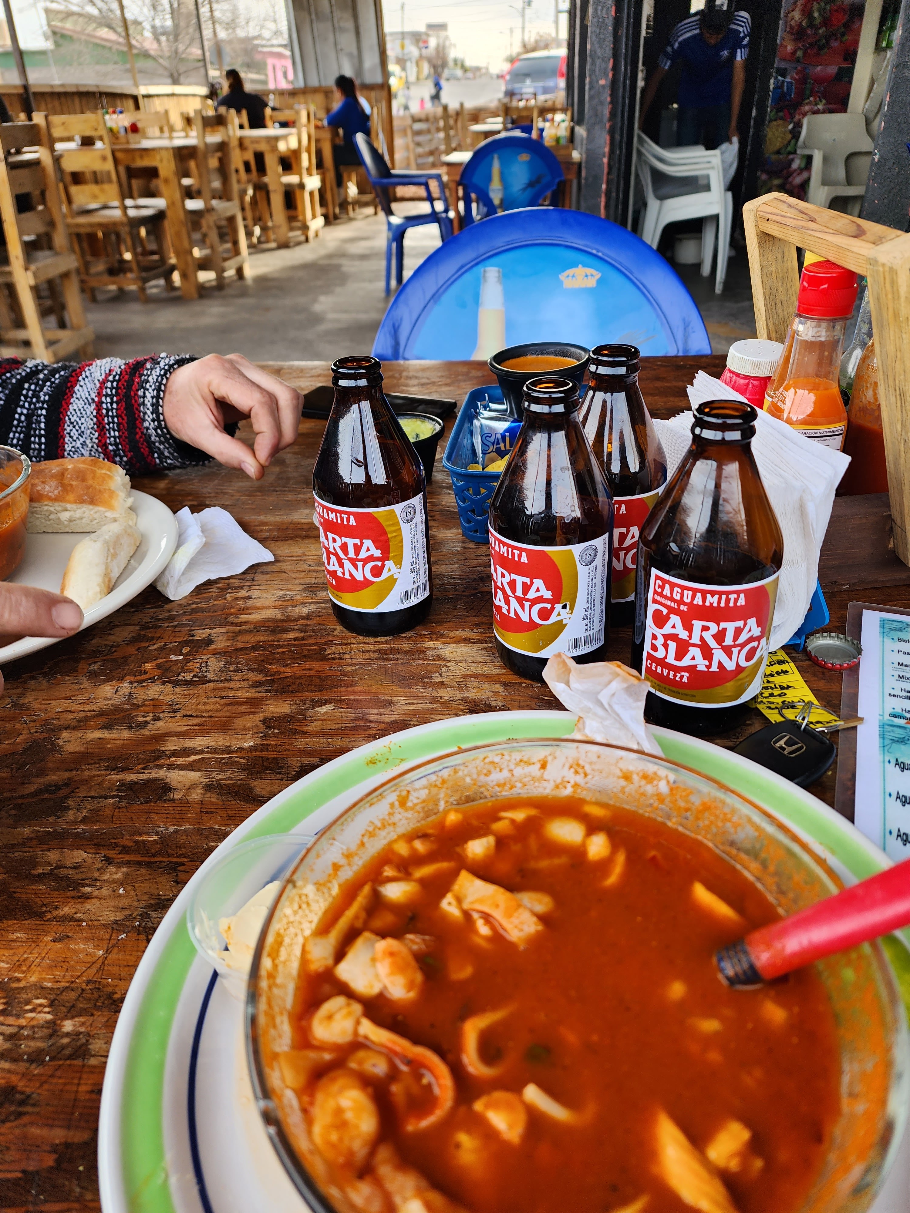 Mariscos y mas el pirata image 3