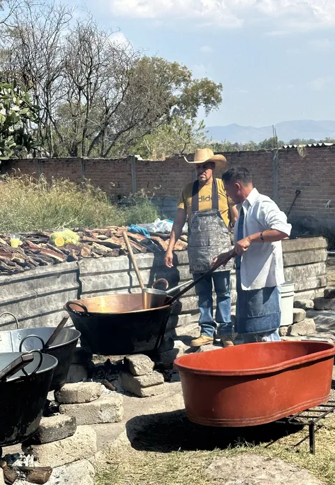 Carnitas Los Cuates image 1