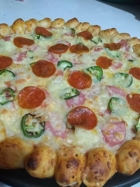 Pizzas Kandy image 1