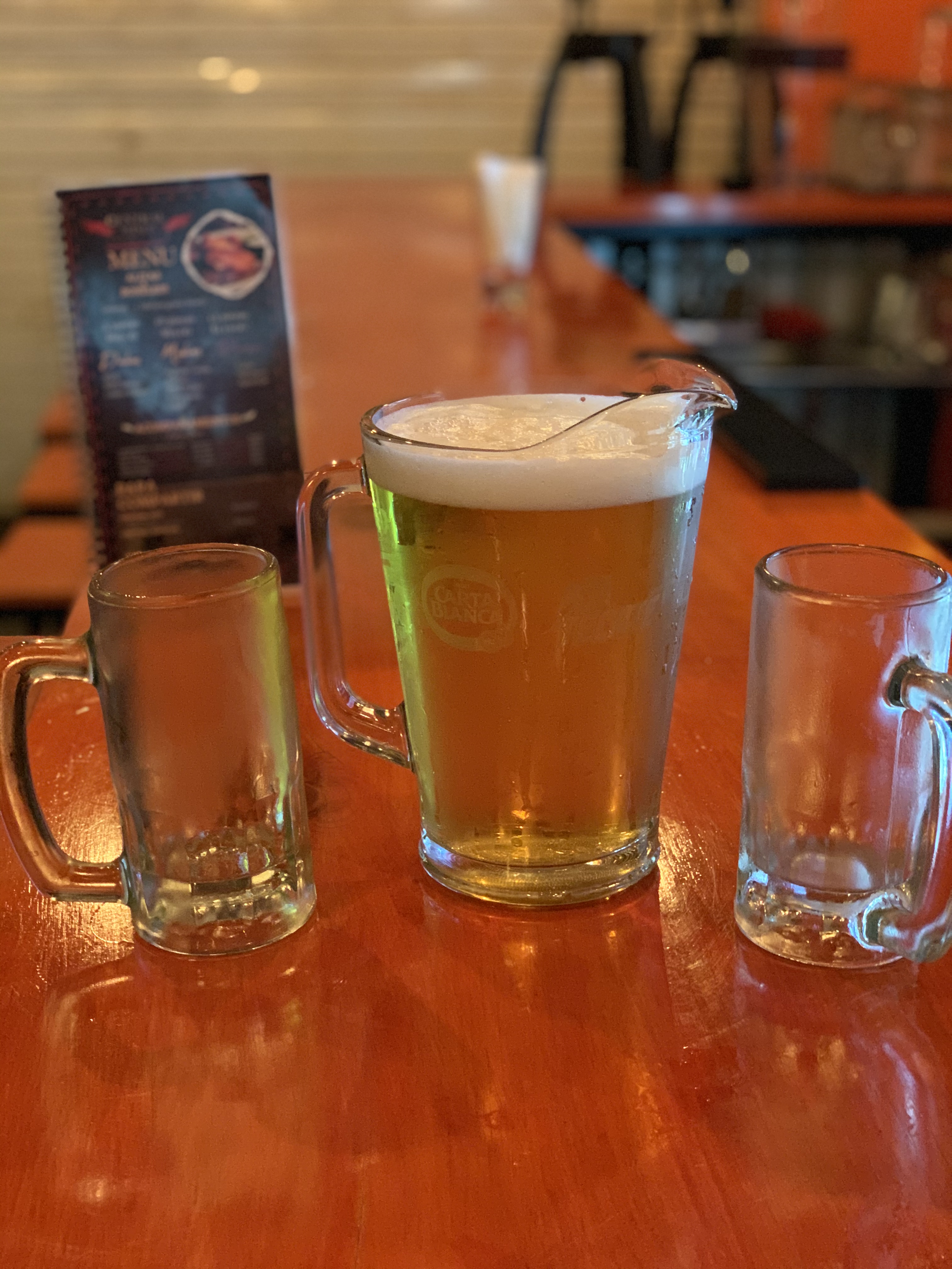 Central Wings Sport Bar image 7