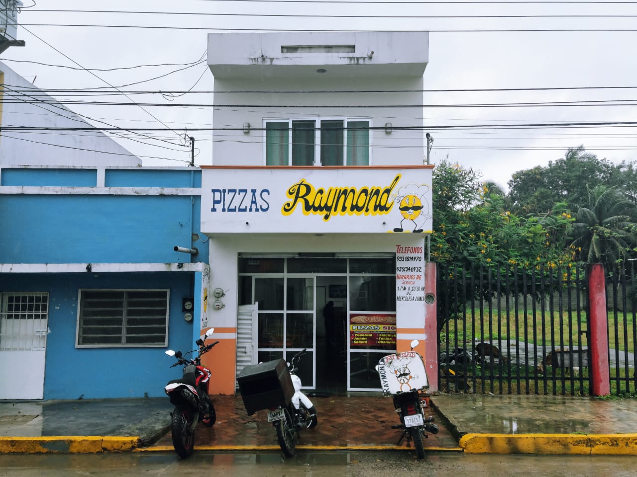 Raymond pizzas con el toque chingón image 1