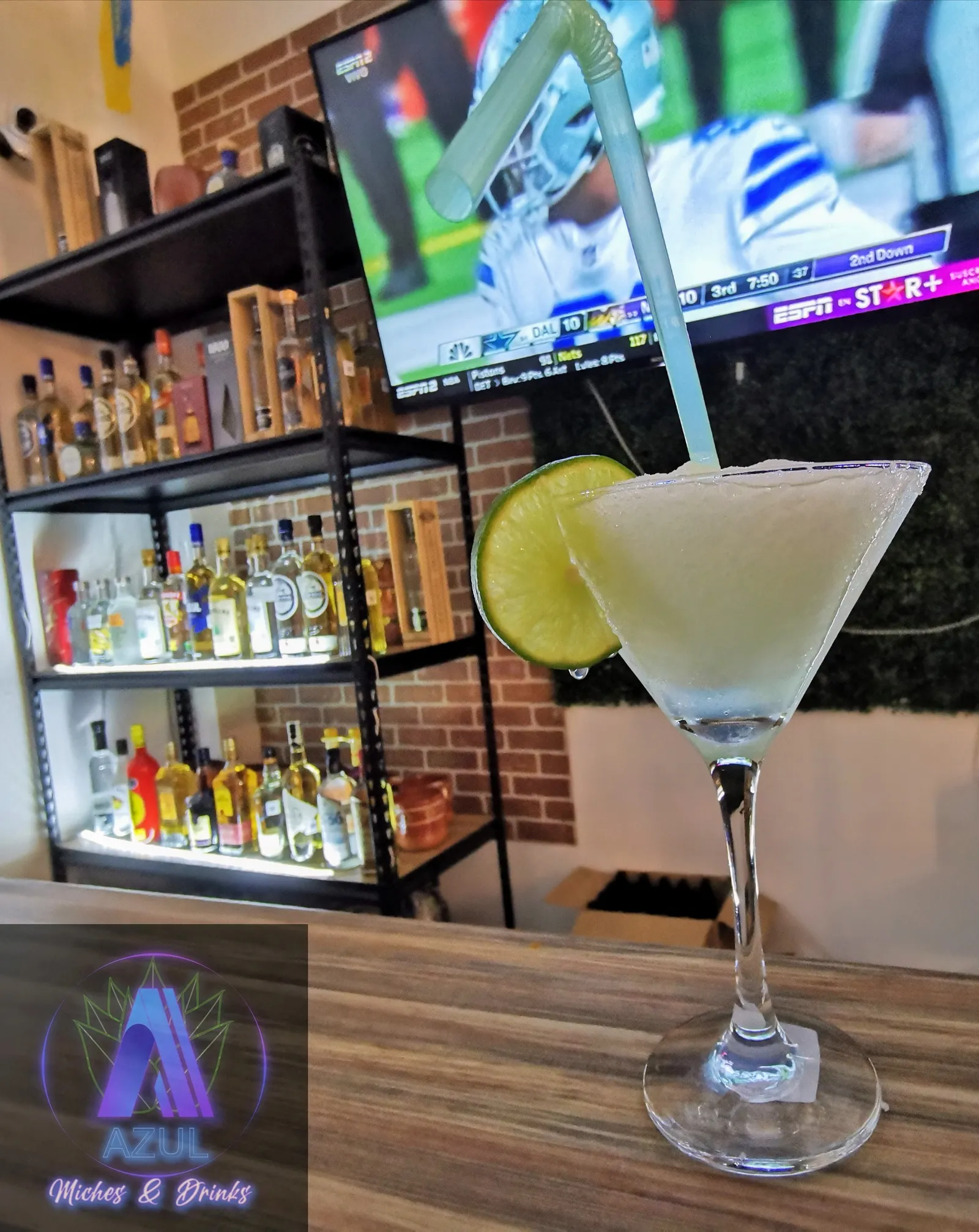 Azul Bar image 2