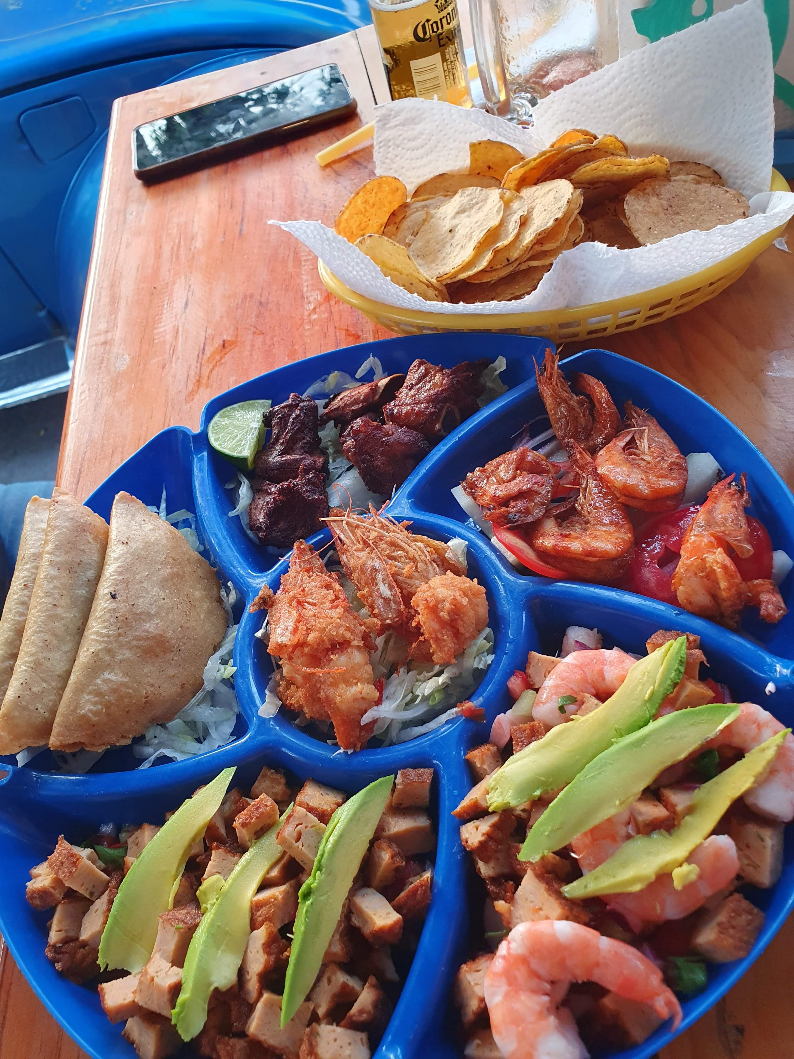 Taqueria el CHILAQUIL image 1