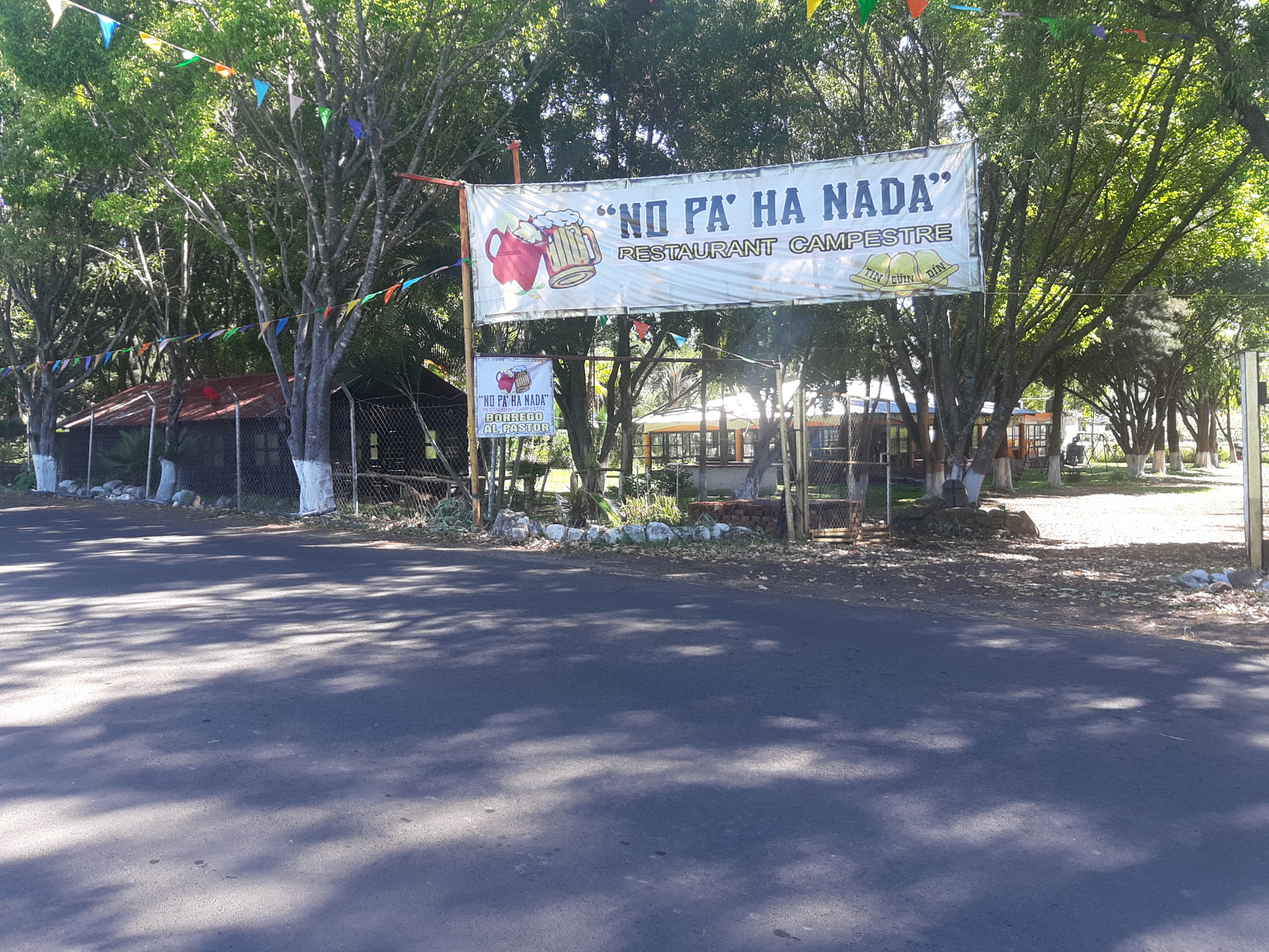 RESTAURANT BAR "No Pa'ha Nada" image 4