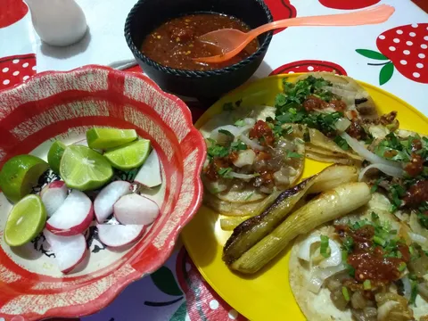 Taquería La delicia image 2