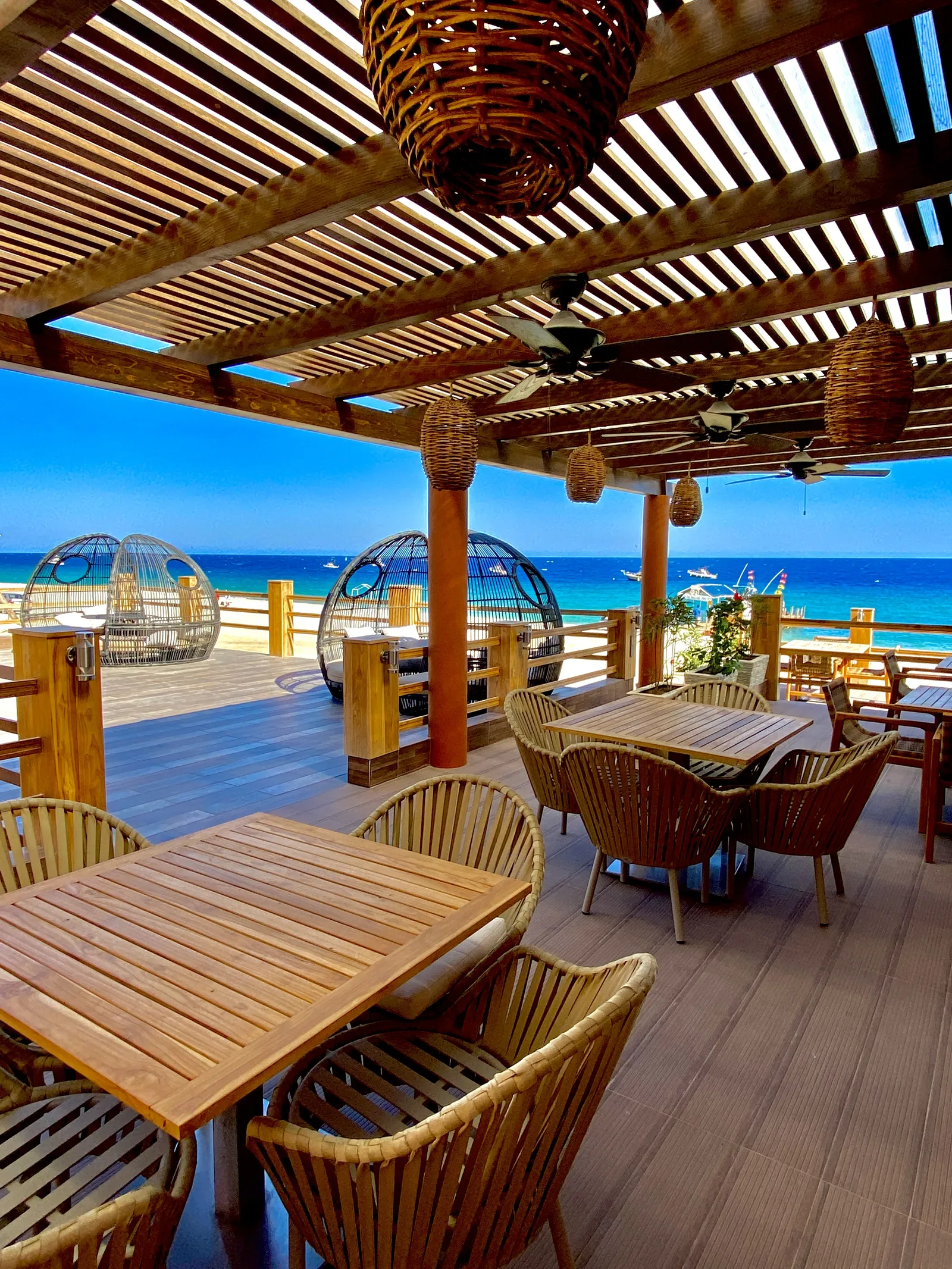 Bay View Bar and Grill image 1