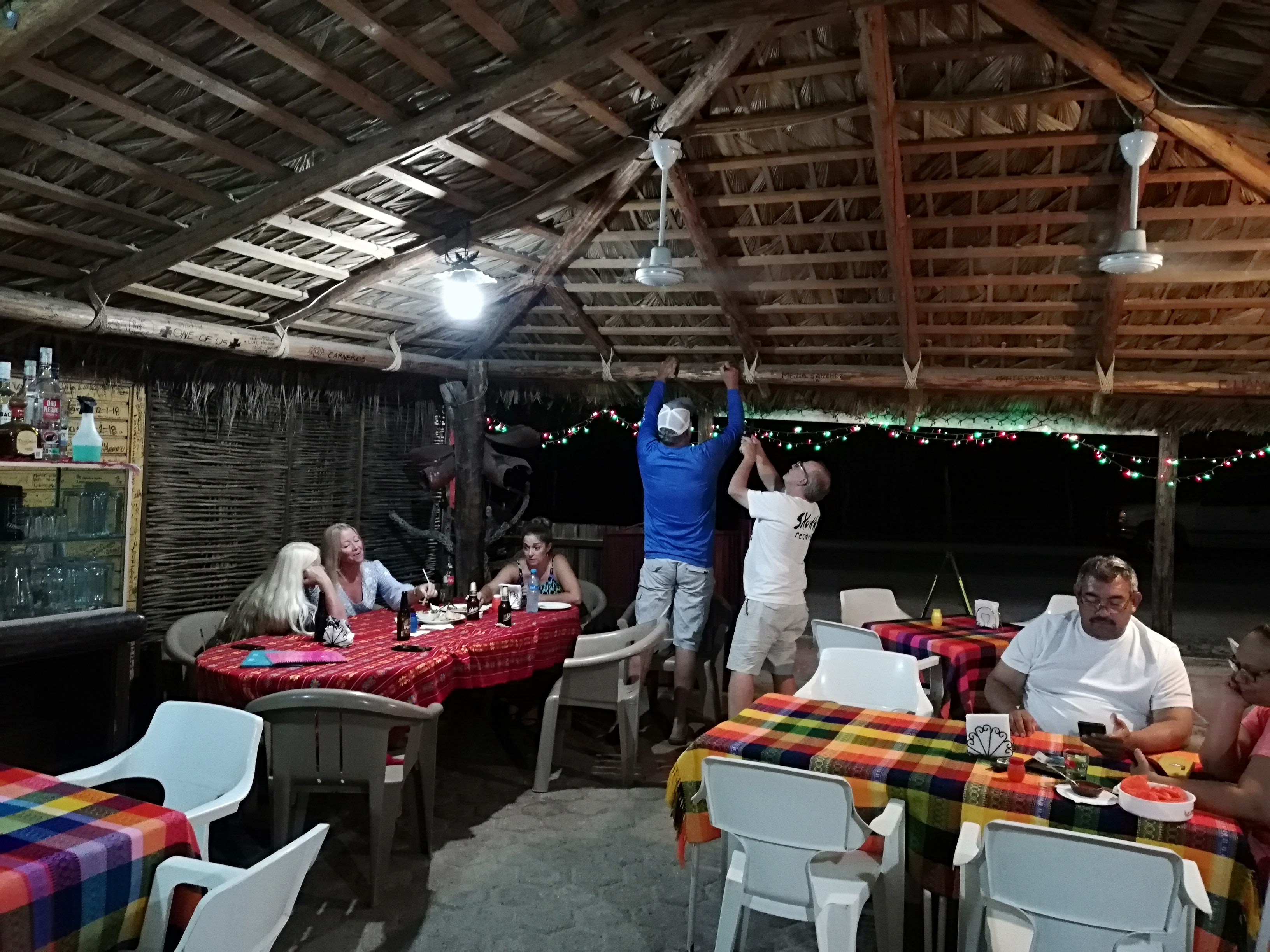 Restaurat Los primos LB image 1